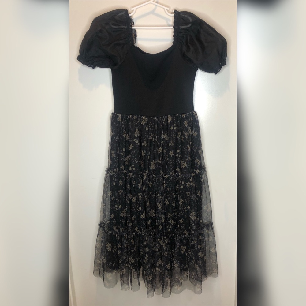 Girls Puffy Sleeve Dress